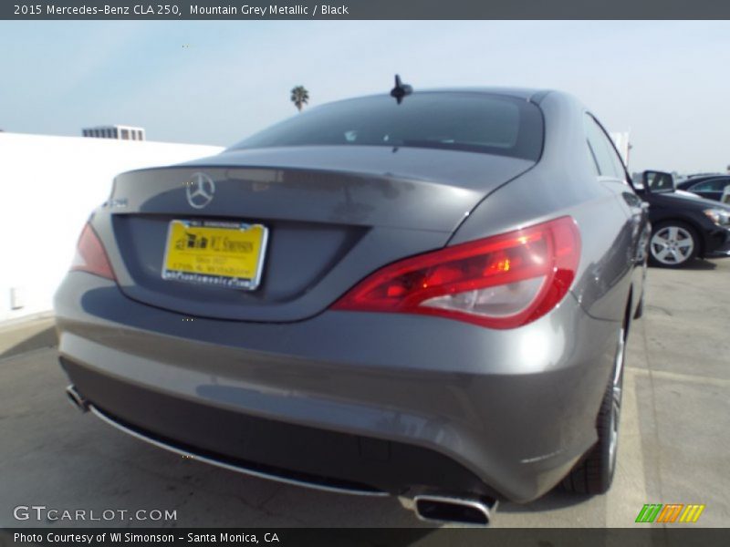 Mountain Grey Metallic / Black 2015 Mercedes-Benz CLA 250