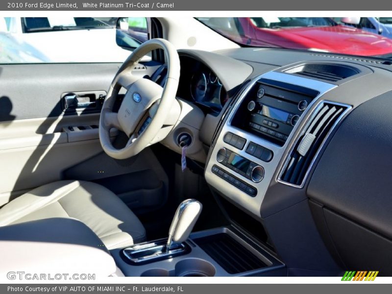 White Platinum Tri-Coat / Camel 2010 Ford Edge Limited