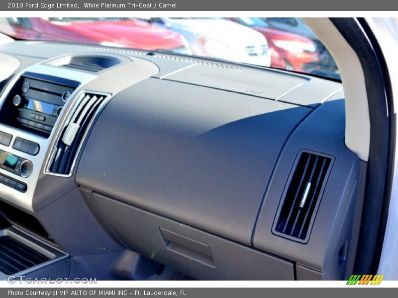White Platinum Tri-Coat / Camel 2010 Ford Edge Limited