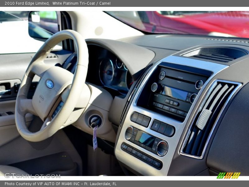 White Platinum Tri-Coat / Camel 2010 Ford Edge Limited