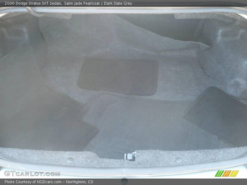 Satin Jade Pearlcoat / Dark Slate Grey 2006 Dodge Stratus SXT Sedan