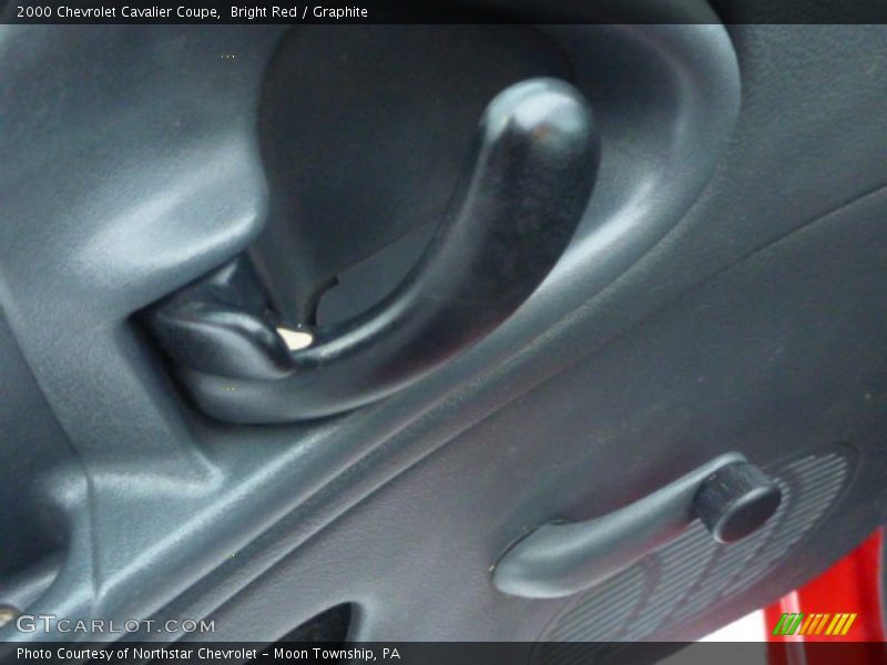 Bright Red / Graphite 2000 Chevrolet Cavalier Coupe