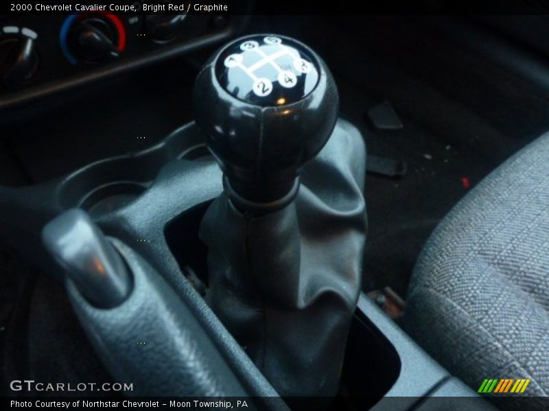 Bright Red / Graphite 2000 Chevrolet Cavalier Coupe