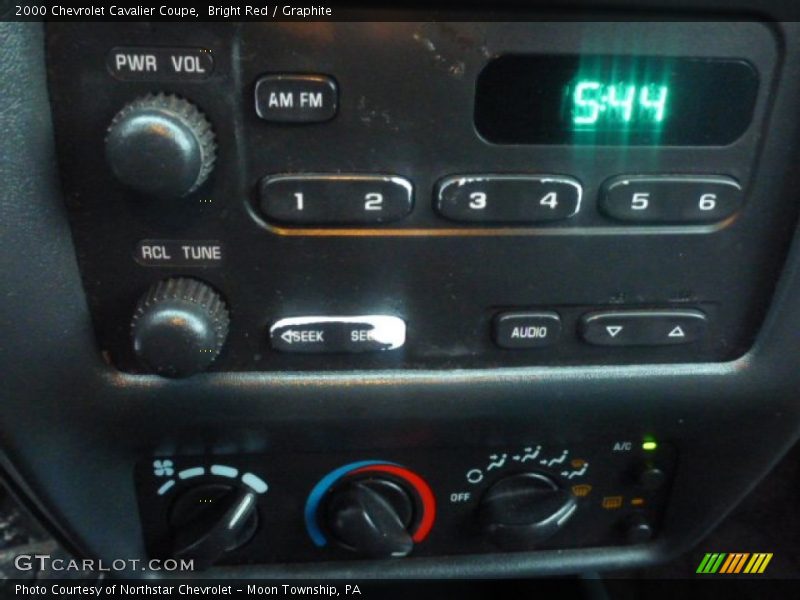 Bright Red / Graphite 2000 Chevrolet Cavalier Coupe