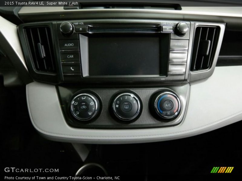 Super White / Ash 2015 Toyota RAV4 LE