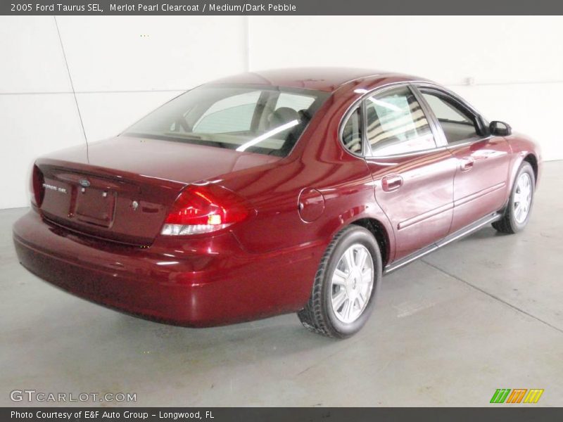 Merlot Pearl Clearcoat / Medium/Dark Pebble 2005 Ford Taurus SEL