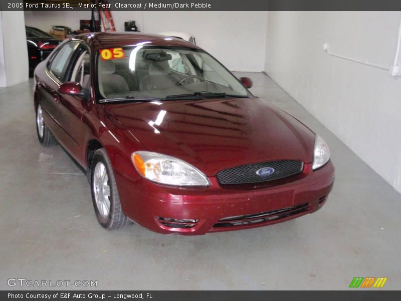 Merlot Pearl Clearcoat / Medium/Dark Pebble 2005 Ford Taurus SEL