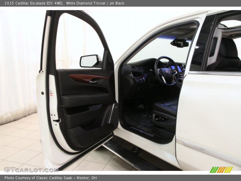 White Diamond Tricoat / Jet Black 2015 Cadillac Escalade ESV 4WD