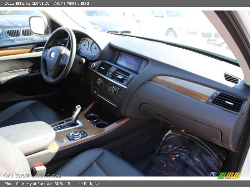 Alpine White / Black 2013 BMW X3 xDrive 28i