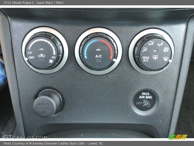 Super Black / Black 2013 Nissan Rogue S