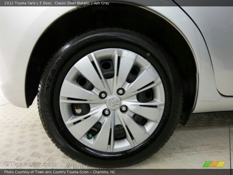 Classic Silver Metallic / Ash Gray 2012 Toyota Yaris L 5 Door