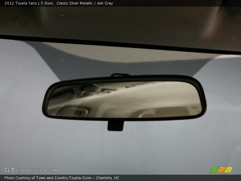 Classic Silver Metallic / Ash Gray 2012 Toyota Yaris L 5 Door