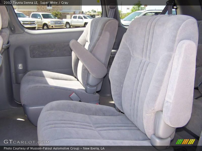 Super White / Gray 2002 Toyota Sienna LE