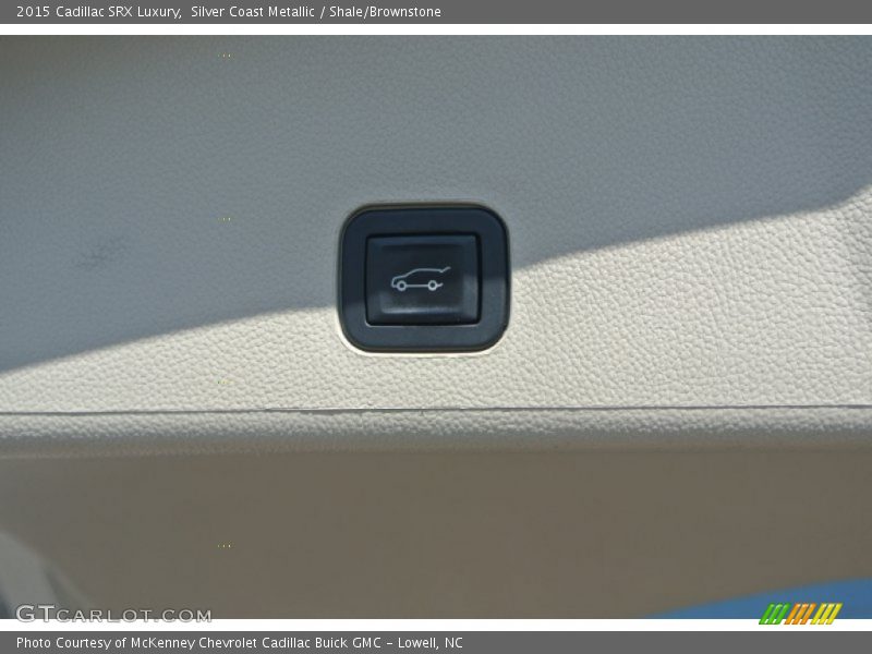 Silver Coast Metallic / Shale/Brownstone 2015 Cadillac SRX Luxury