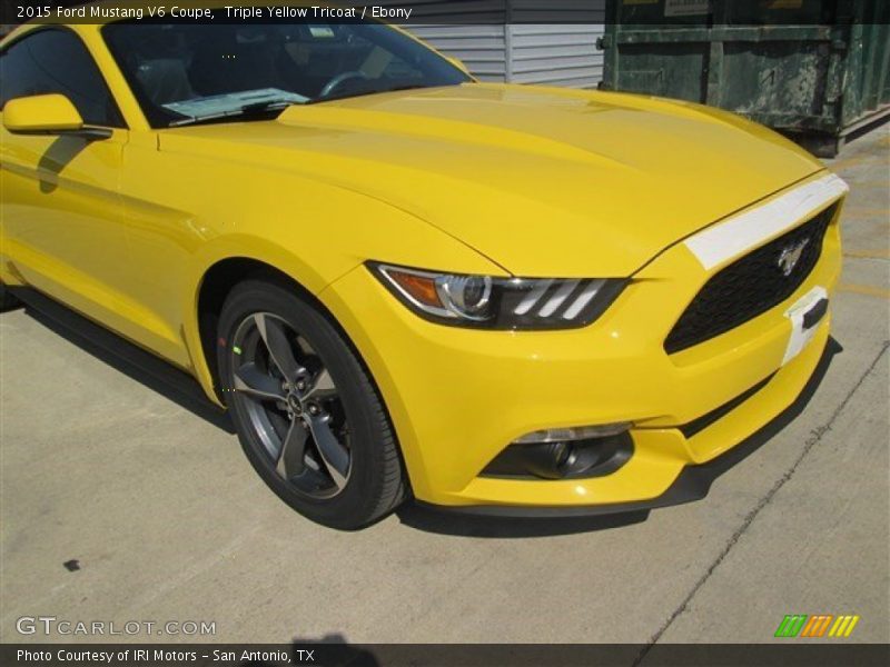 Triple Yellow Tricoat / Ebony 2015 Ford Mustang V6 Coupe