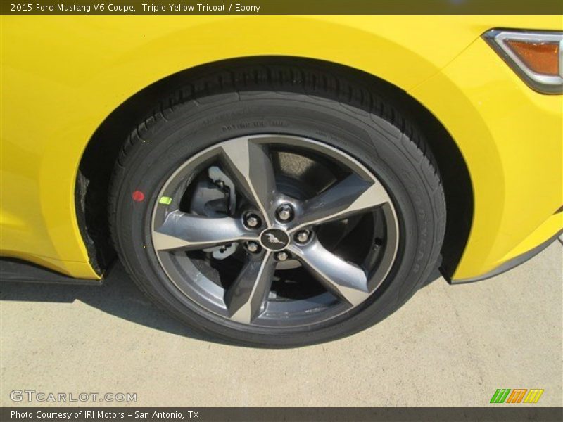 Triple Yellow Tricoat / Ebony 2015 Ford Mustang V6 Coupe