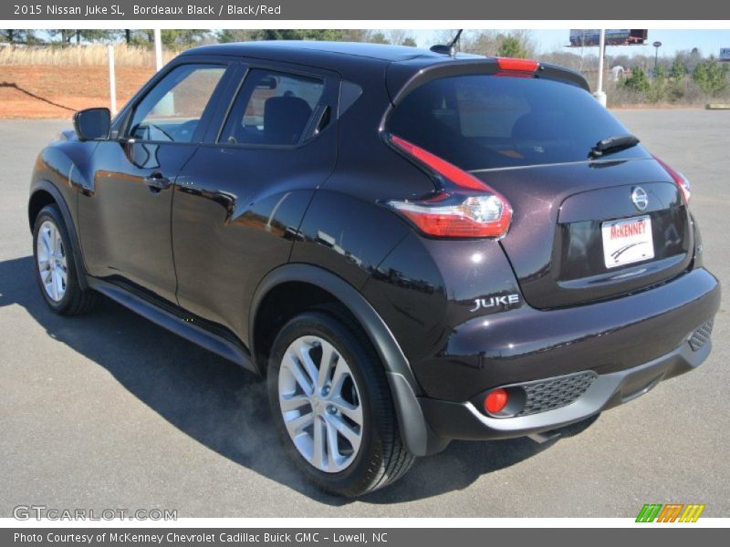 Bordeaux Black / Black/Red 2015 Nissan Juke SL