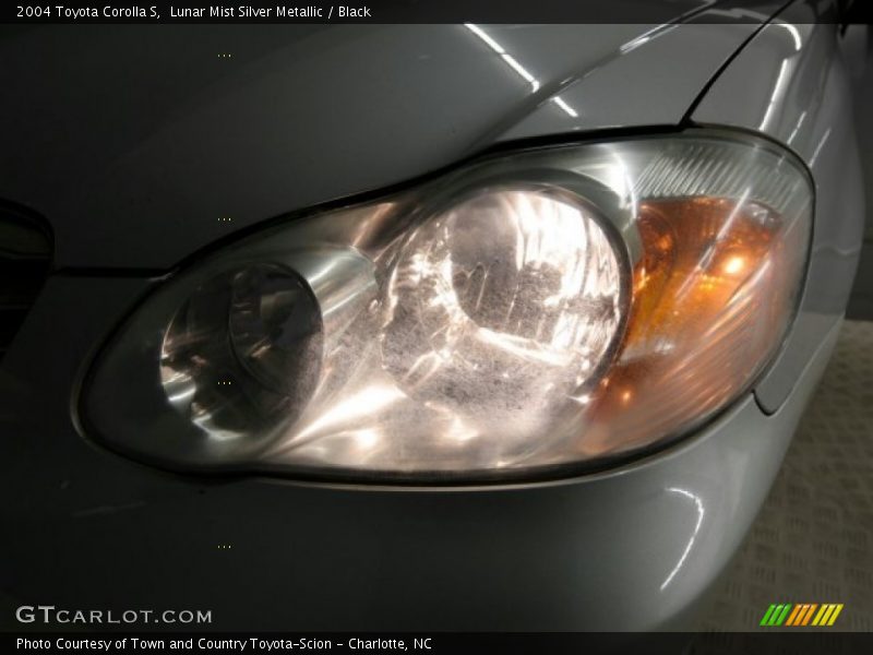Lunar Mist Silver Metallic / Black 2004 Toyota Corolla S