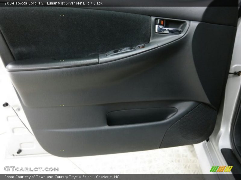 Lunar Mist Silver Metallic / Black 2004 Toyota Corolla S