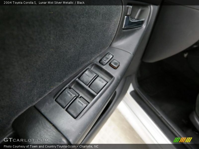 Lunar Mist Silver Metallic / Black 2004 Toyota Corolla S
