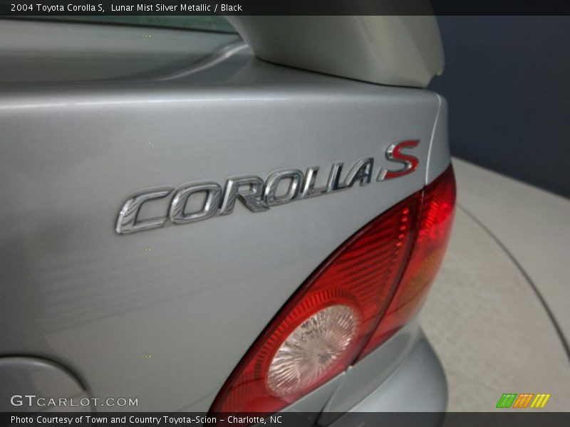 Lunar Mist Silver Metallic / Black 2004 Toyota Corolla S