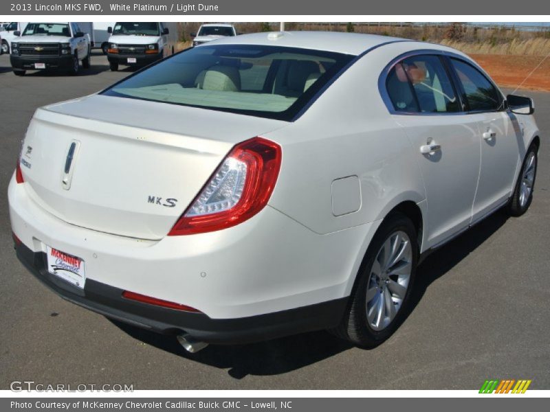 White Platinum / Light Dune 2013 Lincoln MKS FWD