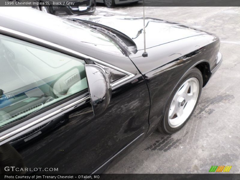 Black / Gray 1996 Chevrolet Impala SS