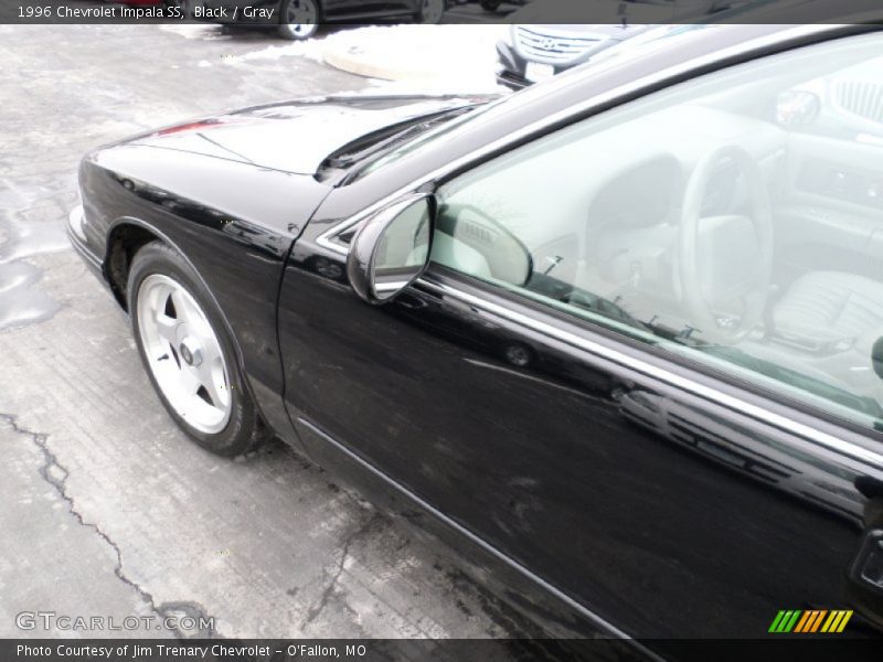 Black / Gray 1996 Chevrolet Impala SS