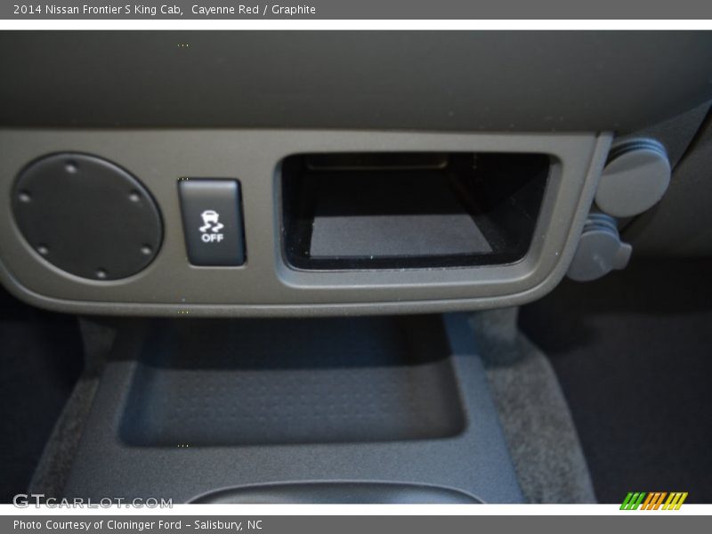 Cayenne Red / Graphite 2014 Nissan Frontier S King Cab