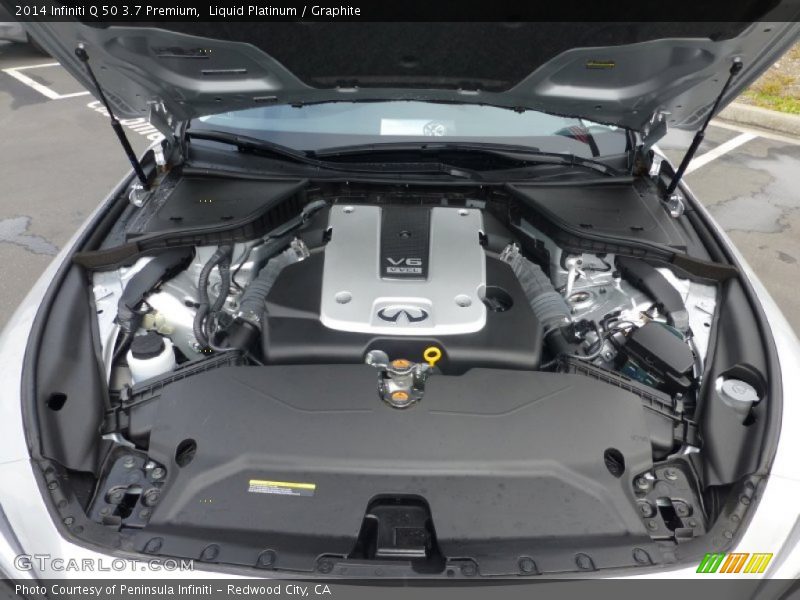 Liquid Platinum / Graphite 2014 Infiniti Q 50 3.7 Premium