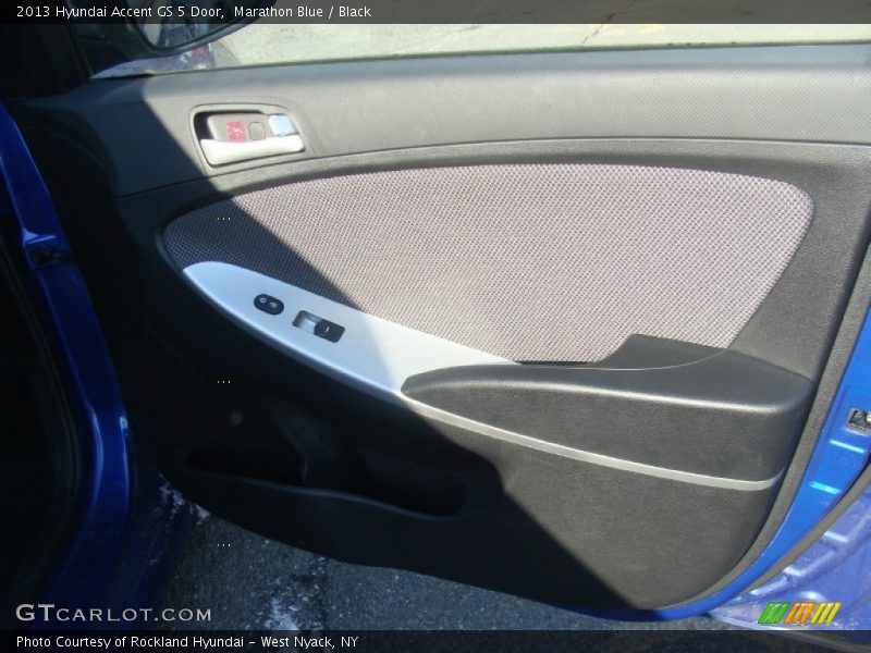 Marathon Blue / Black 2013 Hyundai Accent GS 5 Door