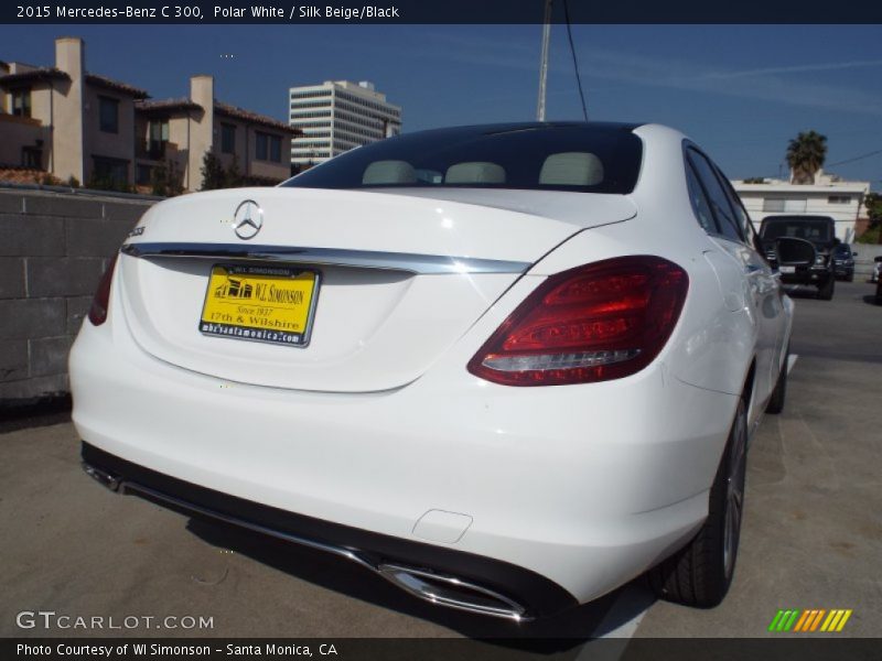 Polar White / Silk Beige/Black 2015 Mercedes-Benz C 300