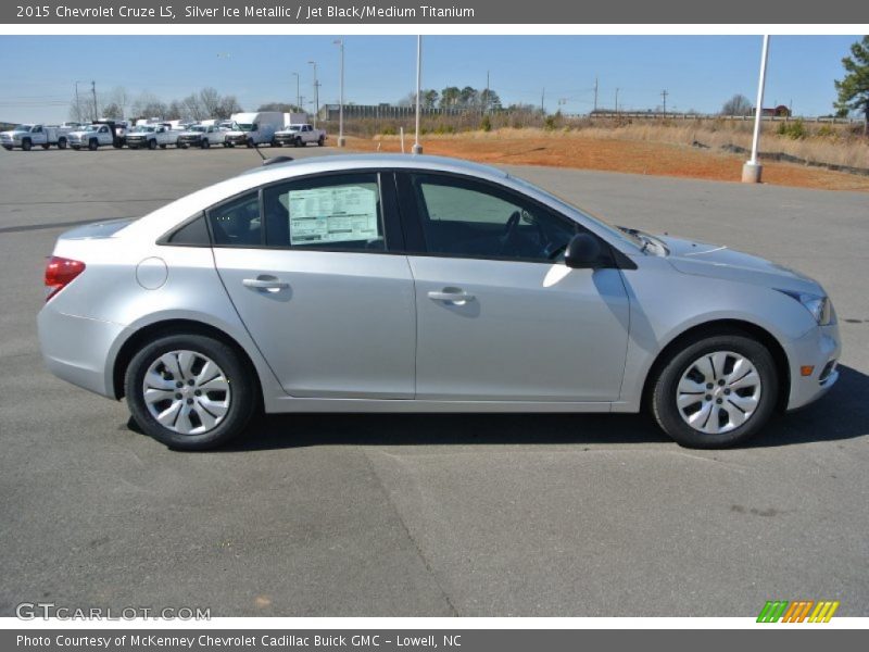 Silver Ice Metallic / Jet Black/Medium Titanium 2015 Chevrolet Cruze LS