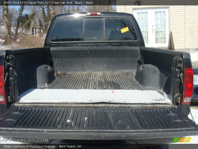 Black / Black 2005 Ford F250 Super Duty XLT Crew Cab 4x4
