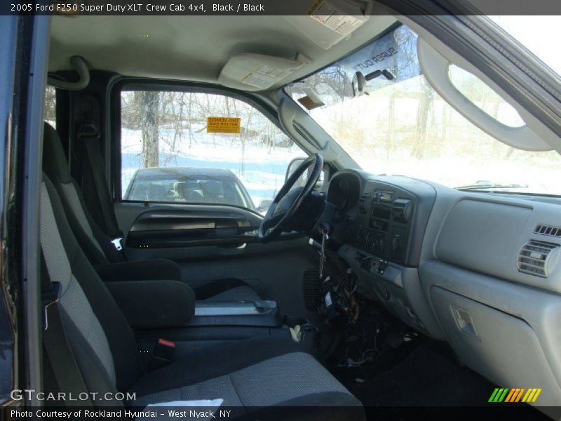 Black / Black 2005 Ford F250 Super Duty XLT Crew Cab 4x4