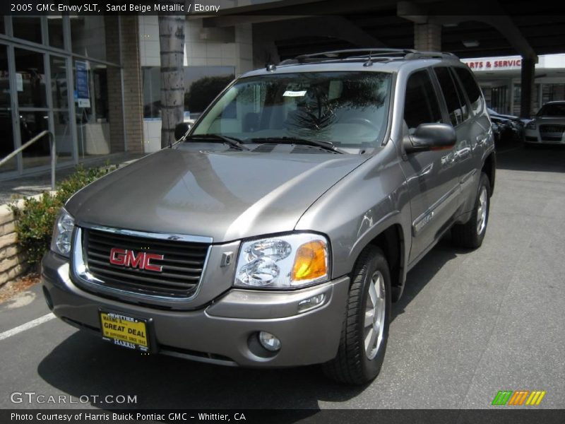 Sand Beige Metallic / Ebony 2005 GMC Envoy SLT