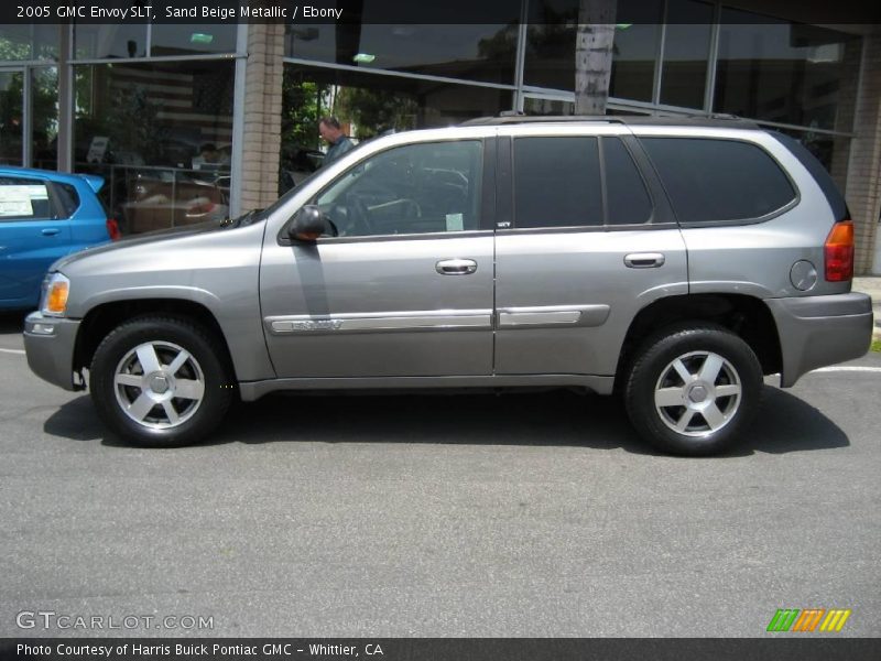 Sand Beige Metallic / Ebony 2005 GMC Envoy SLT