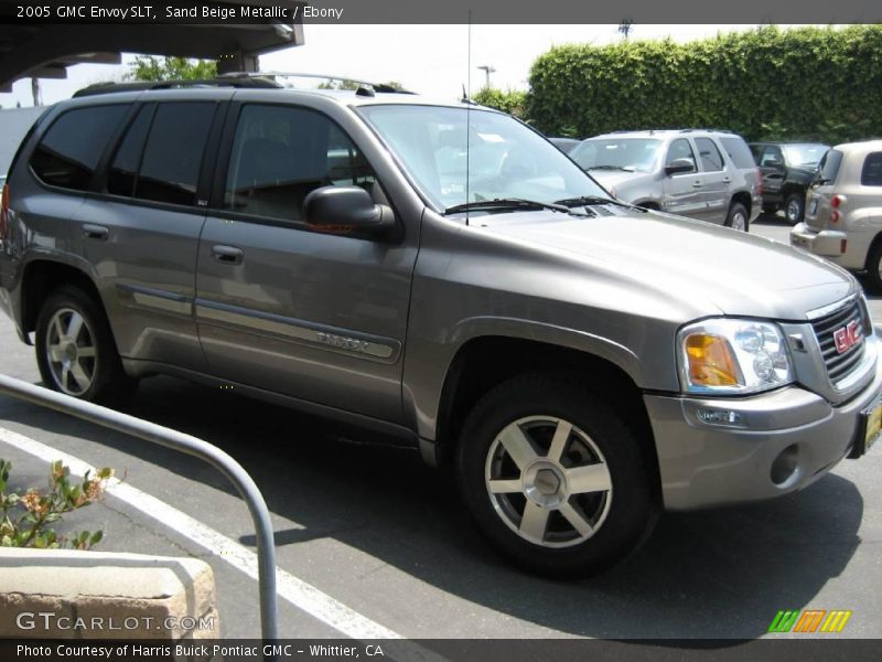 Sand Beige Metallic / Ebony 2005 GMC Envoy SLT
