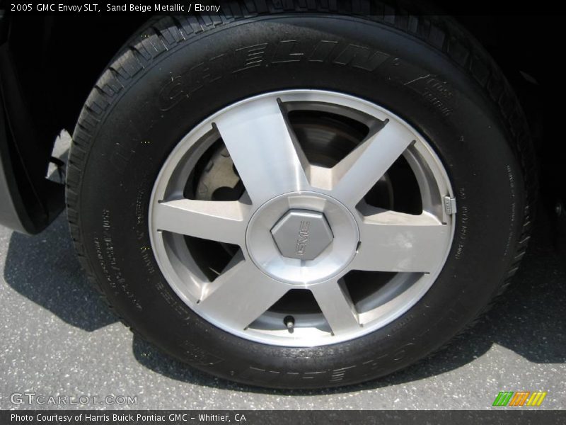 Sand Beige Metallic / Ebony 2005 GMC Envoy SLT
