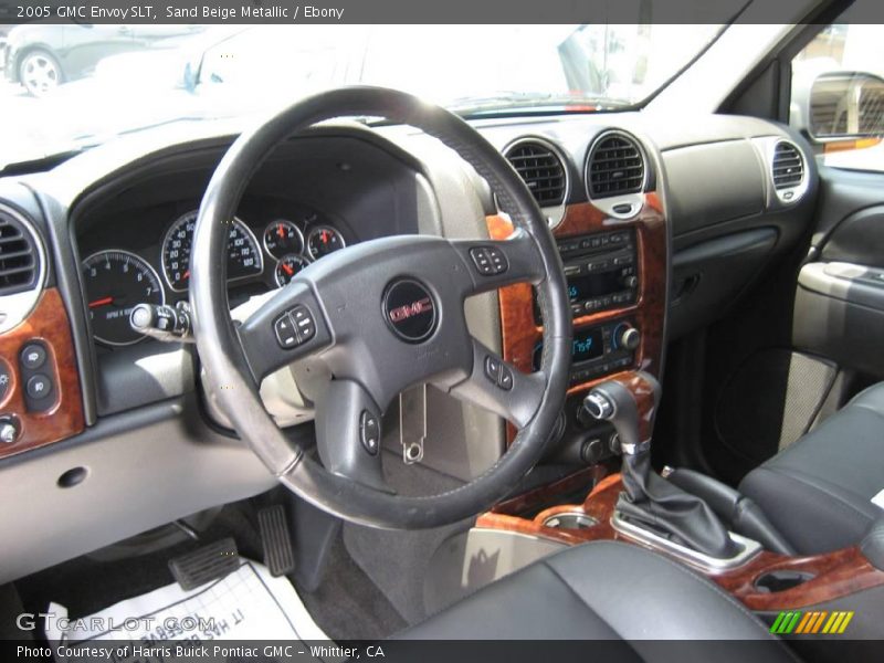 Sand Beige Metallic / Ebony 2005 GMC Envoy SLT