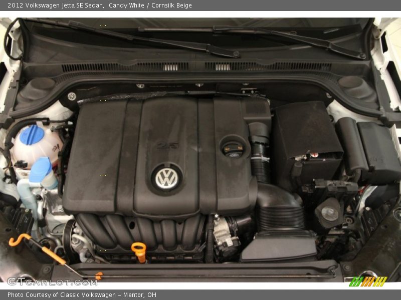 Candy White / Cornsilk Beige 2012 Volkswagen Jetta SE Sedan