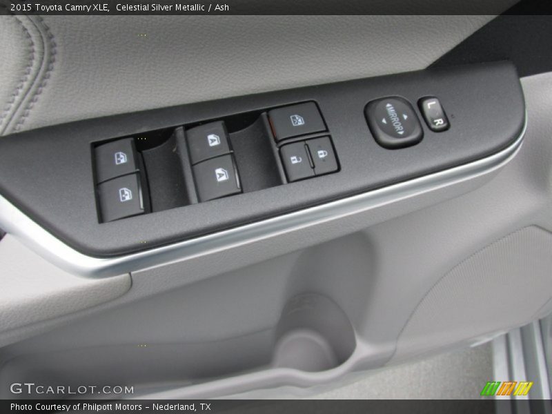 Controls of 2015 Camry XLE