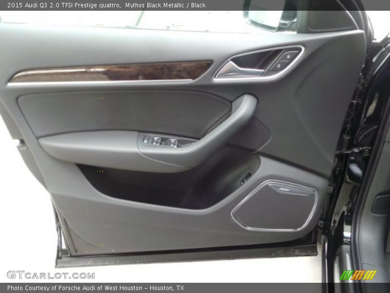 Mythos Black Metallic / Black 2015 Audi Q3 2.0 TFSI Prestige quattro