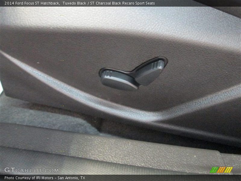 Tuxedo Black / ST Charcoal Black Recaro Sport Seats 2014 Ford Focus ST Hatchback