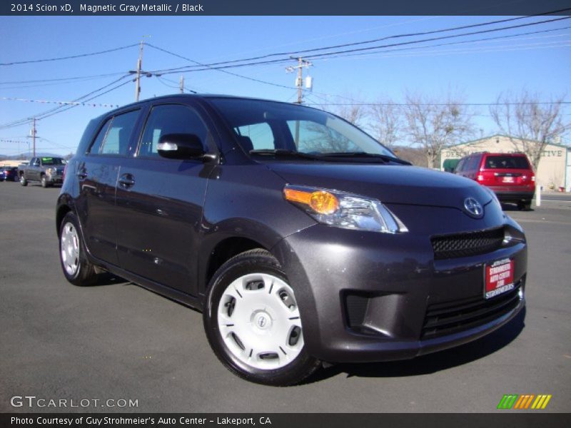 Magnetic Gray Metallic / Black 2014 Scion xD