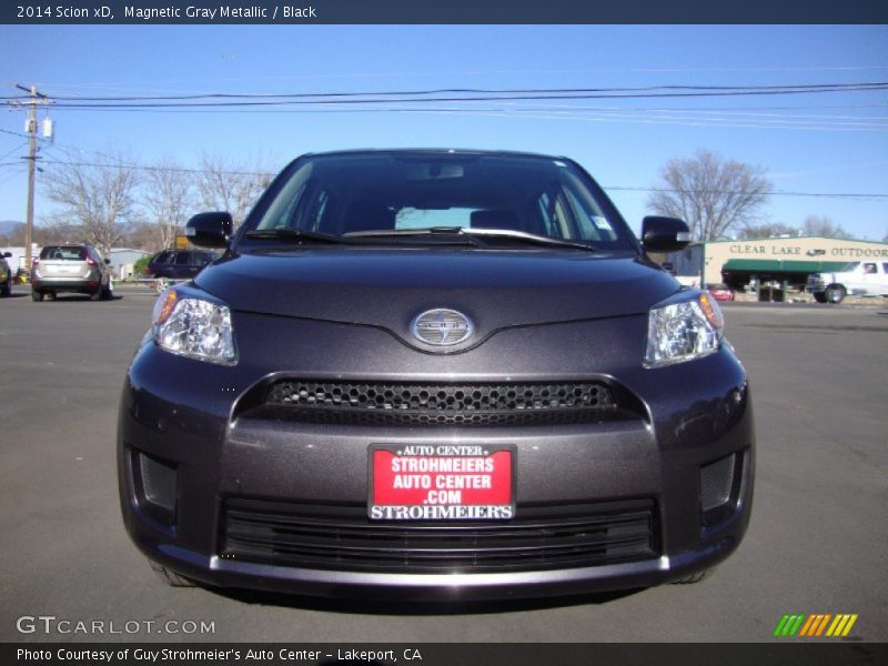 Magnetic Gray Metallic / Black 2014 Scion xD