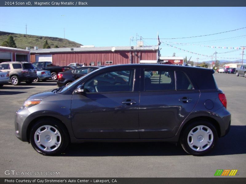 Magnetic Gray Metallic / Black 2014 Scion xD