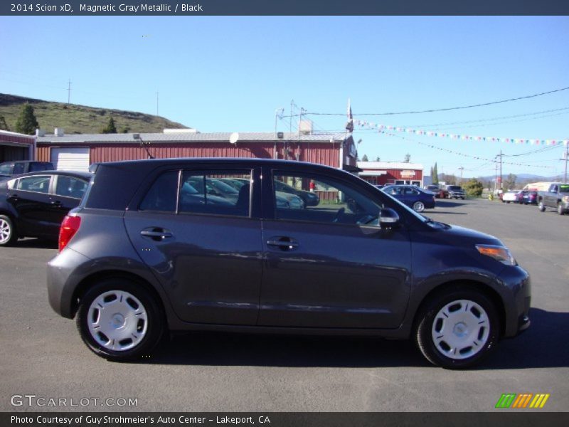 Magnetic Gray Metallic / Black 2014 Scion xD