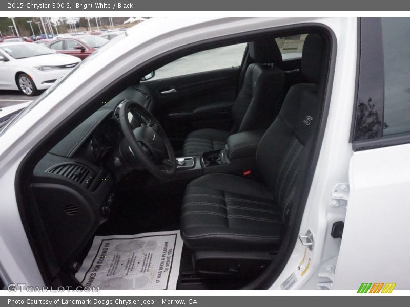 Bright White / Black 2015 Chrysler 300 S