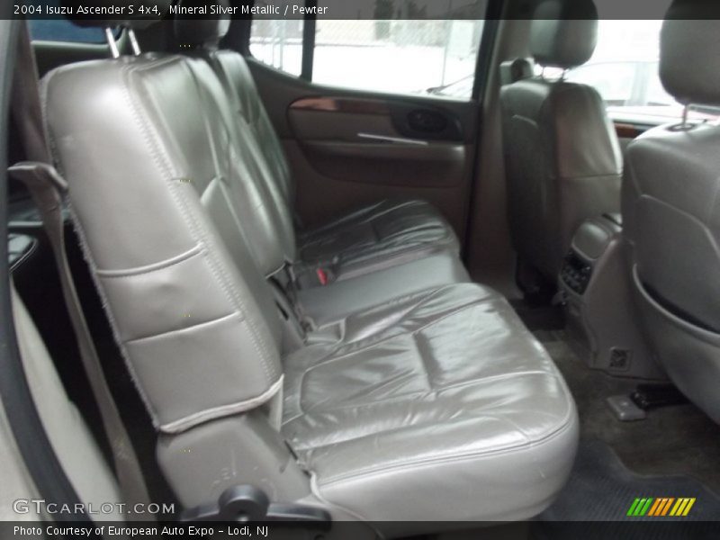 Mineral Silver Metallic / Pewter 2004 Isuzu Ascender S 4x4
